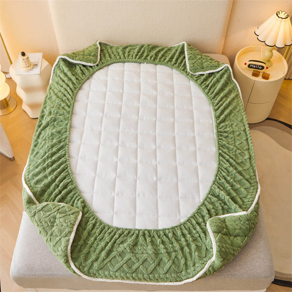 Katelyn | Fluffy Fitted Mattress Cover | Soft & Washable Sheet