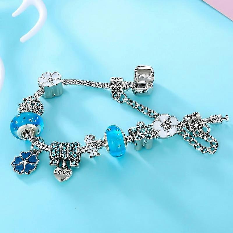 Oakberry London | Elegant Floral Charm Bracelet - Perfect Gift for Her