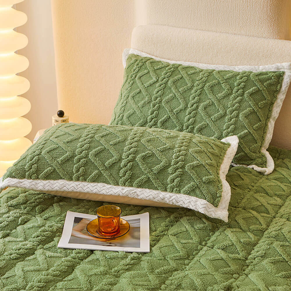 Katelyn | Fluffy Fitted Mattress Cover | Soft & Washable Sheet