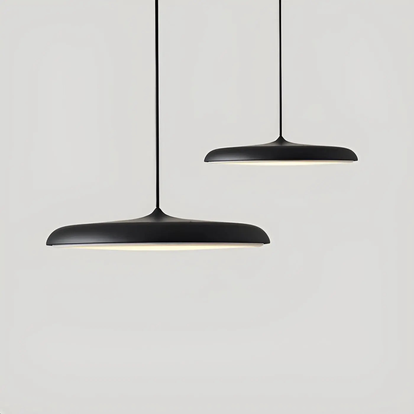 Rodger | Modern LED UFO Pendant Light – SleekSphere Ceiling Lamp