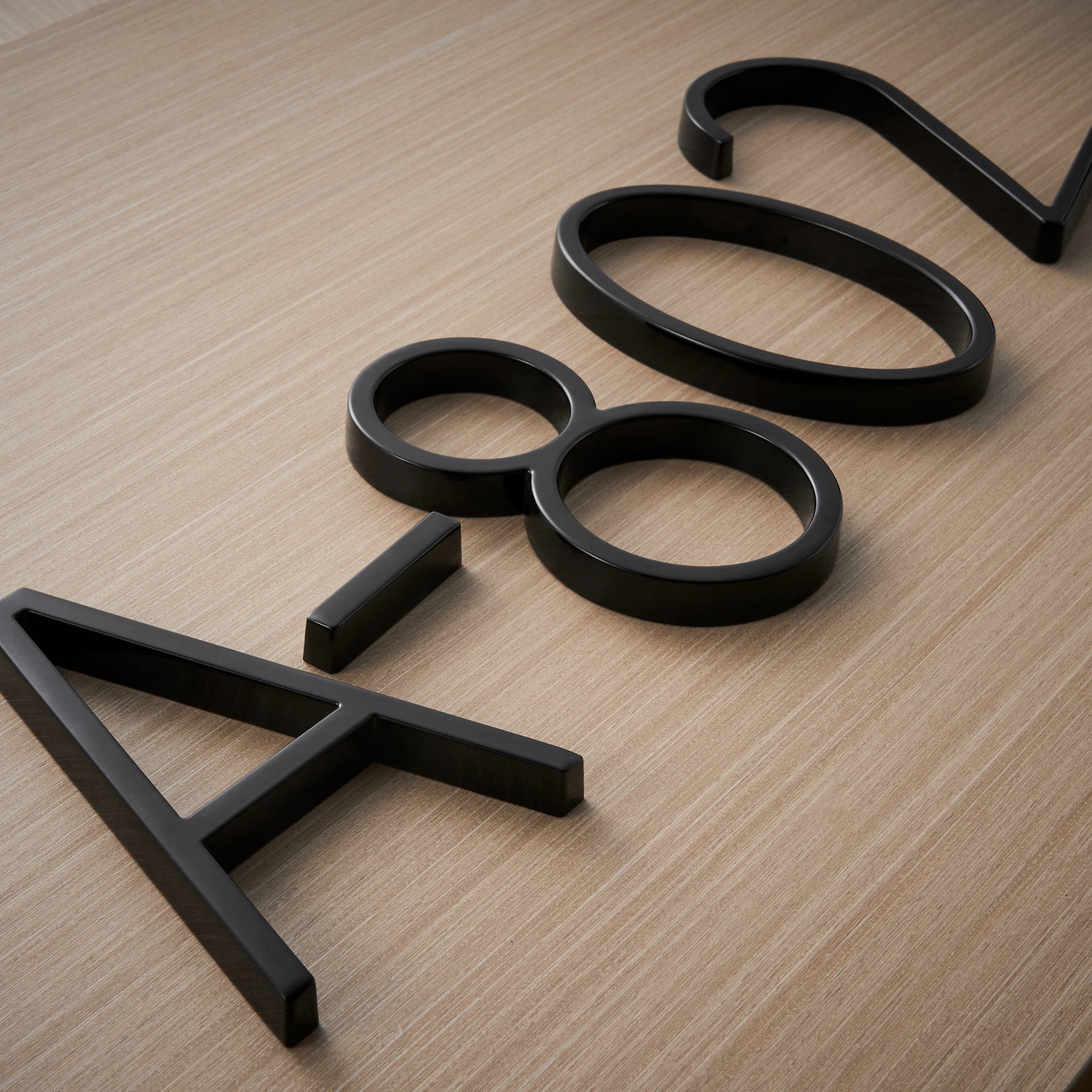 Modern Black House Numbers – Sleek Outdoor Address Signage